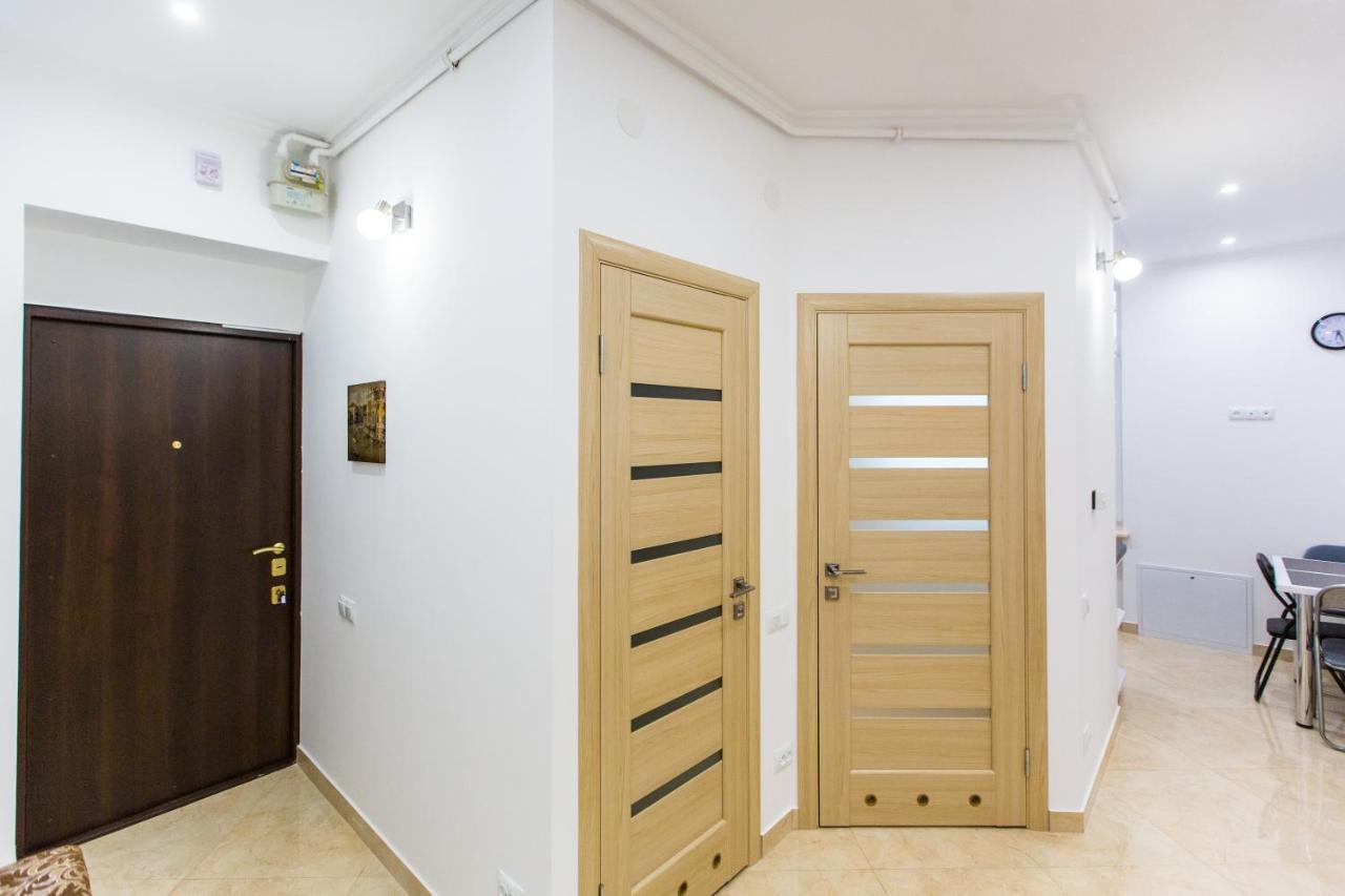 Avangard Kulisha 6B Apart Lviv Kültér fotó